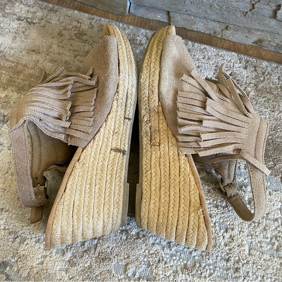 Minnetonka Wedges Sandal Ashley Espadrille Tassel Suede Leather Tan Open Toe: 9 - Picture 9 of 14